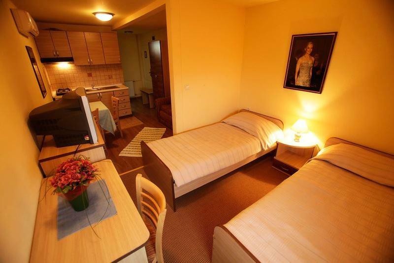 The Movie Resort Aparthotel Tribunj  Luaran gambar
